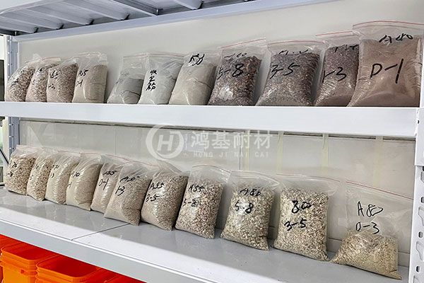 耐磨可塑料和耐火澆注料的區別